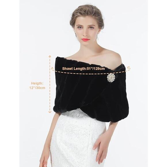 Elegant Black Faux Fur Wrap - Picture 3 of 5
